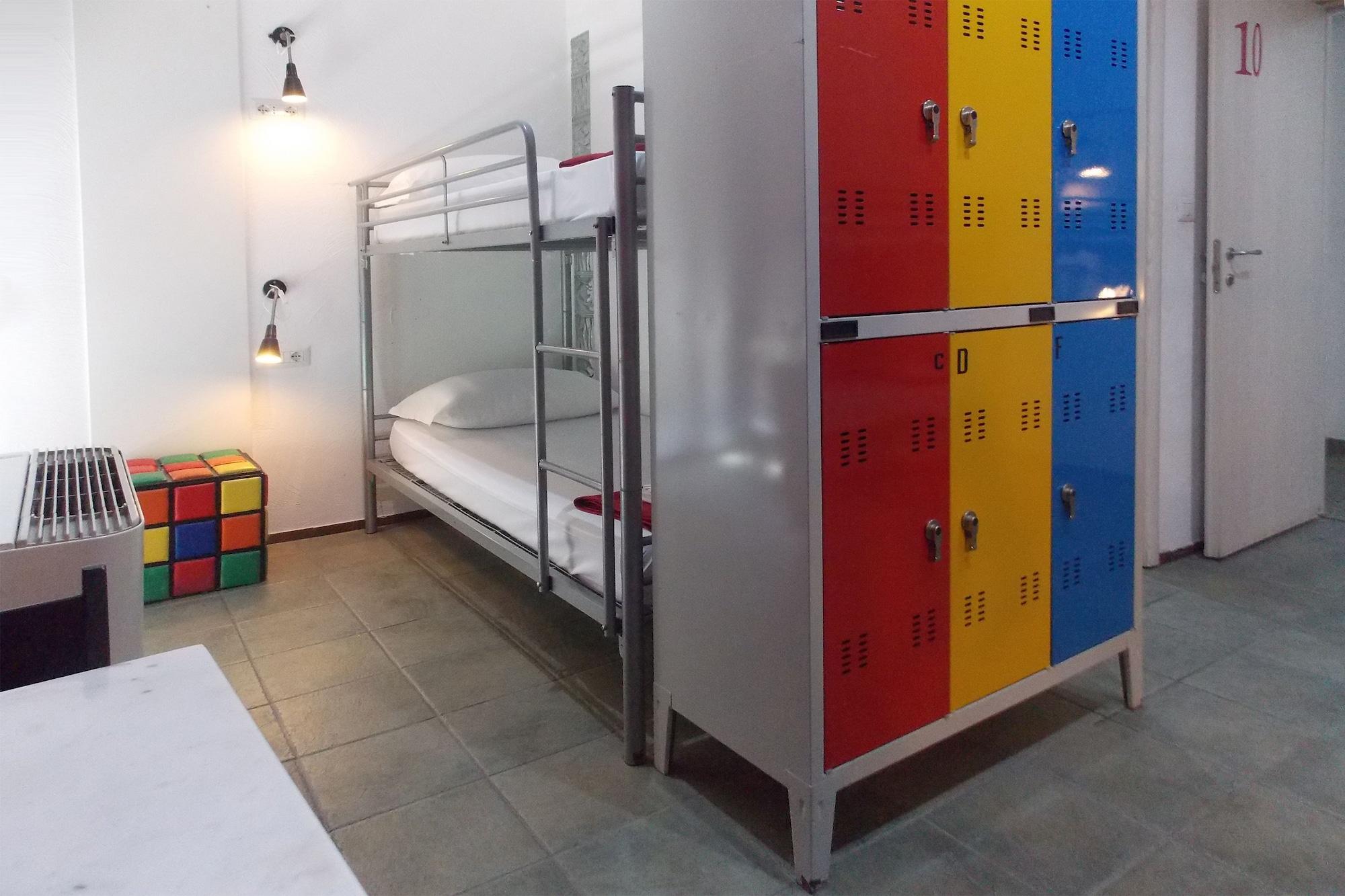 Hostel Colours Милан Экстерьер фото