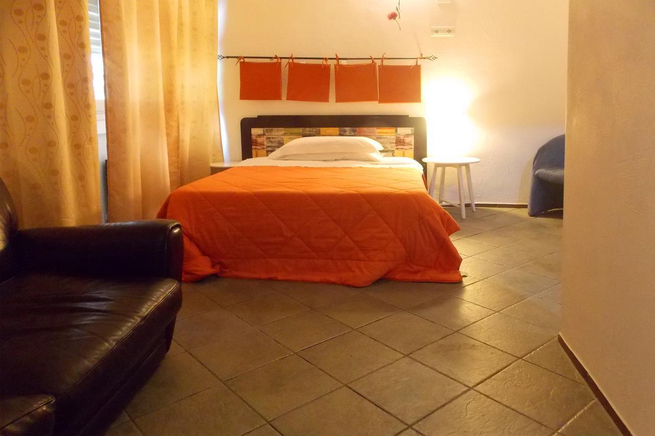 Hostel Colours Милан Экстерьер фото